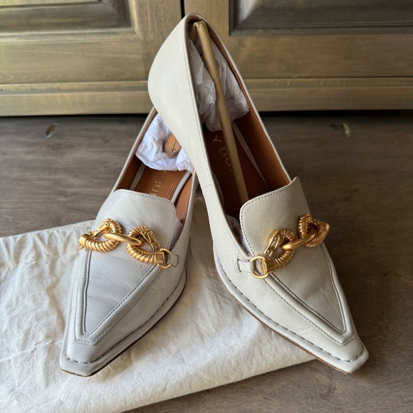 Tory Burch Jessa Pointy Toe Pumps - Picture 1 of 10
